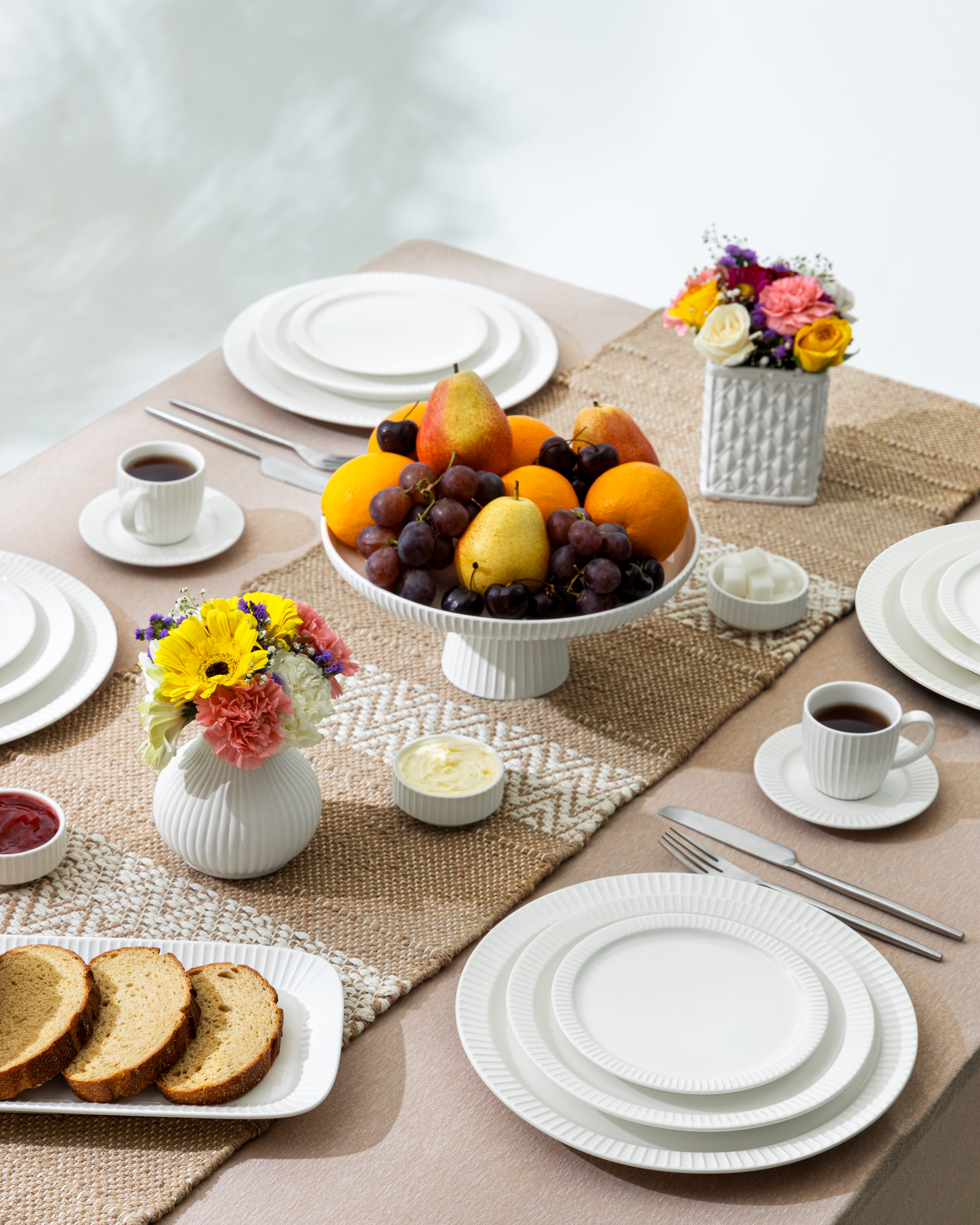 White Linear Collection